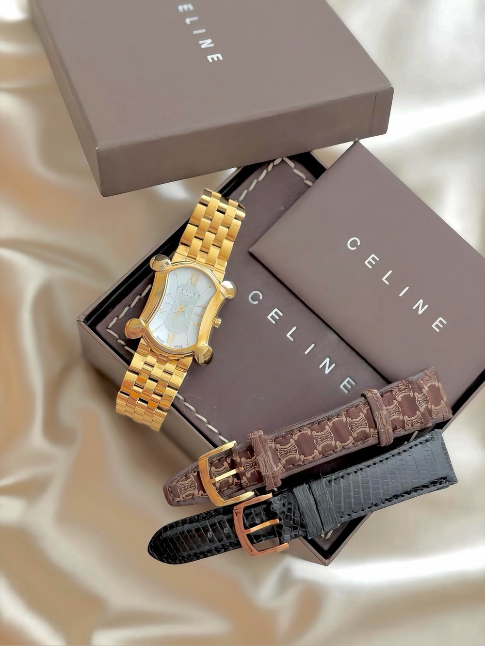 AUTHENTIC VINTAGE CELINE MOTHER-OF-PEARL TRIOMPHE WATCH - W/ BOX & 2 STRAPS